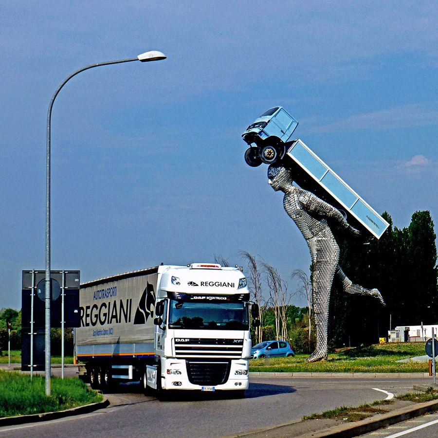  DAF XF105 4x2 FT Super Space Cab 2006 года  (фото 1 из 27)